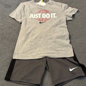 Nike Kids Gray T-Shirt with Red Graphic